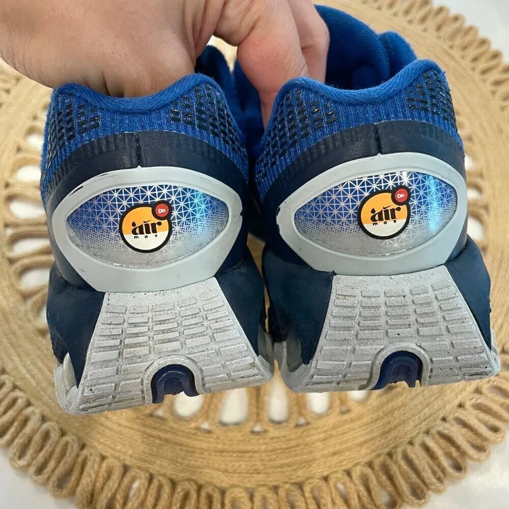 Nike Air Max DN Grade School Hyber Blue Sneakers FB8987-400 Size 1.5Y